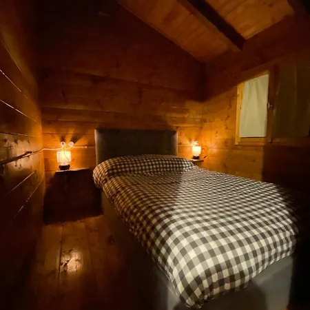 Chalet Woods Etna Ragalna