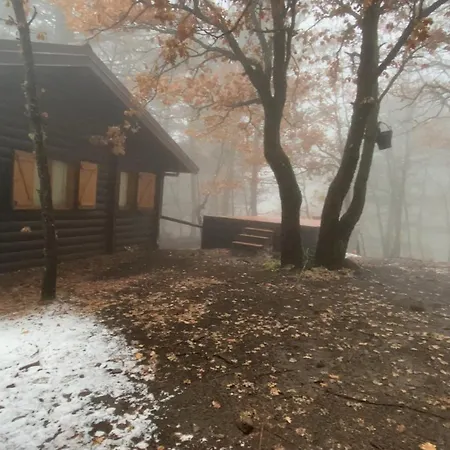 Woods Etna Horská chata *